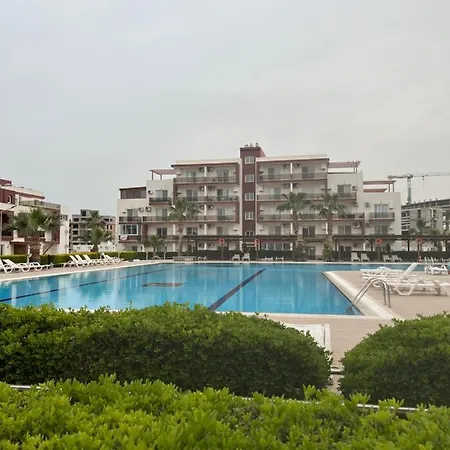 Royal Sun Apartment *